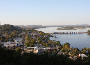 mississippi river bellevue iowa