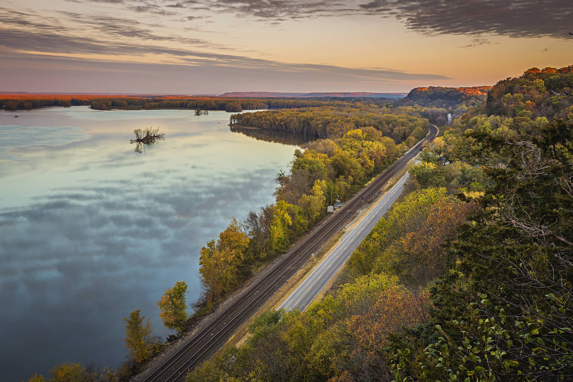 Illinois Great River Road in fall