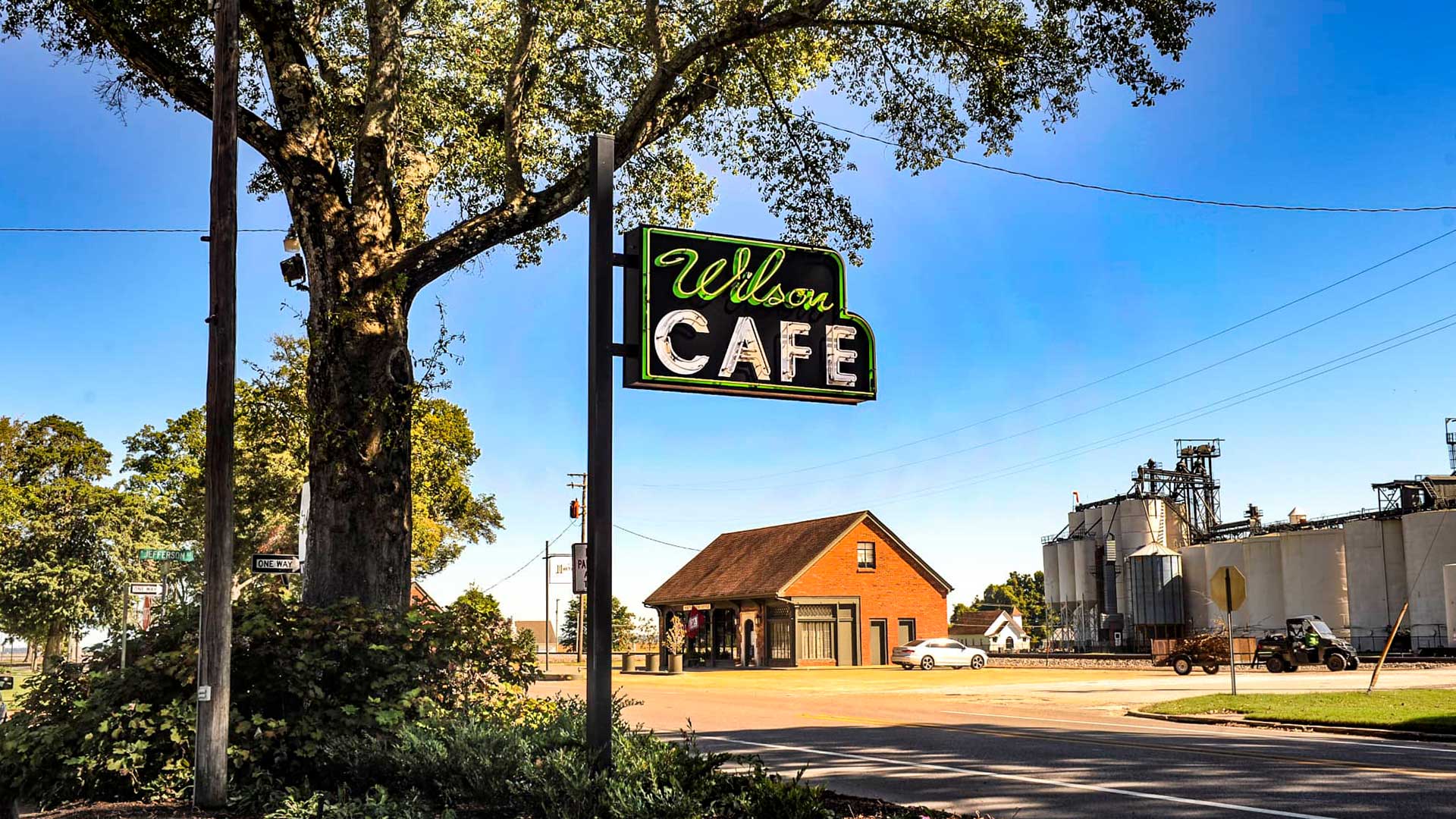 Wilson Café in on Arkansas Great River Road